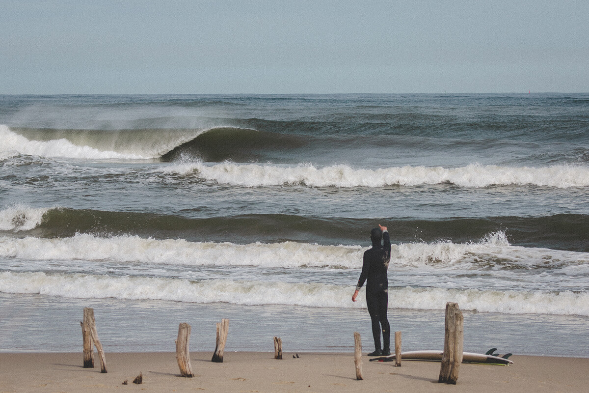 Gdzie jeszcze można PŁYWAĆ na surfing na Bałtyku?